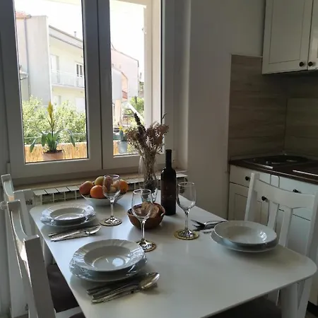 Studio Apartment Jela Apartment Sibenik